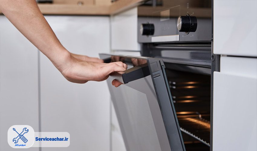 باز کردن درب فر اجاق گاز